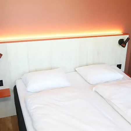 Hotel Comfort Xpress Youngstorget 3*
